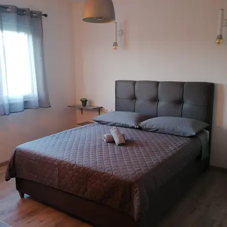 Appartement With Swimming Pool Bacici, Krka - 24721 Drinovci